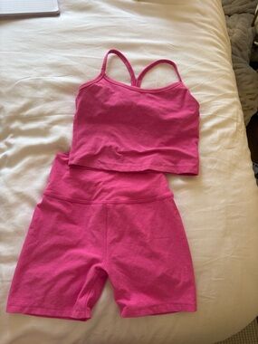 Beyond Yoga Hot Pink Spacedye Sports Bra and Biker Shorts